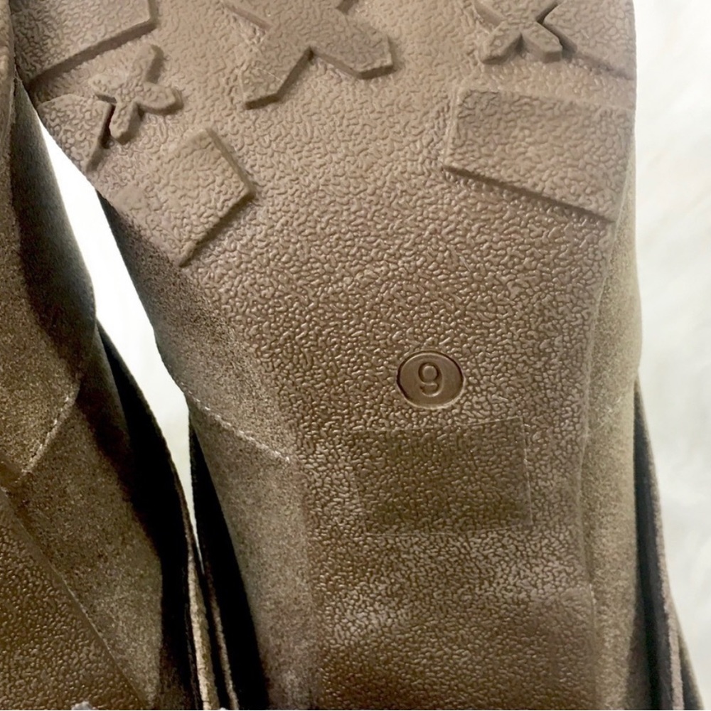 NWOT Muk Luks Chris Embossed Cuff Boots - Picture 6 of 6